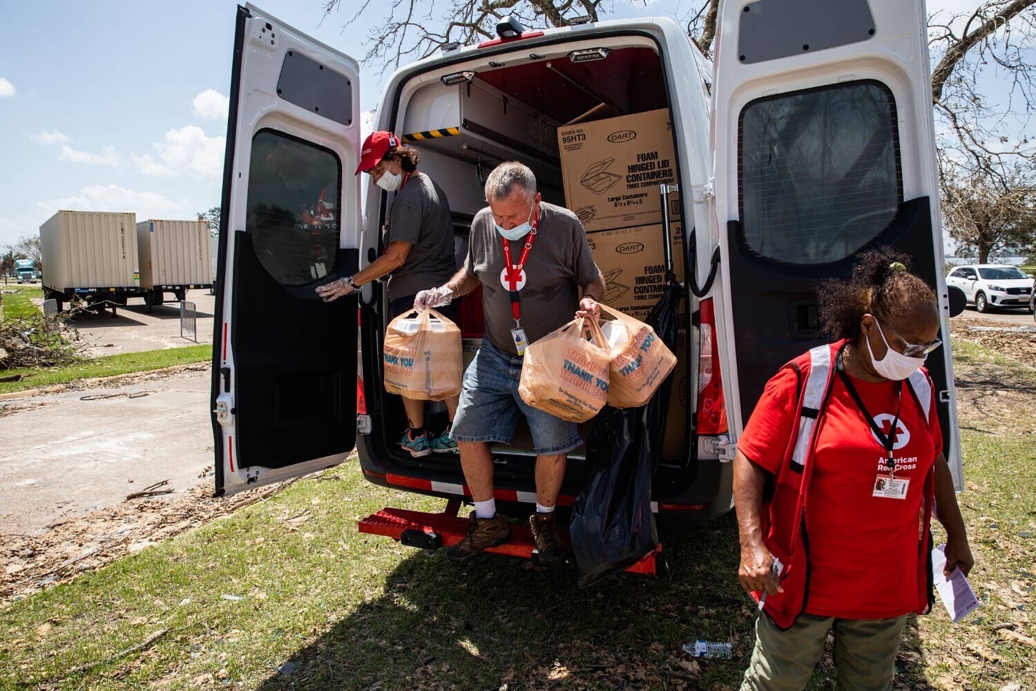 relief-supplies-12799-160.jpg